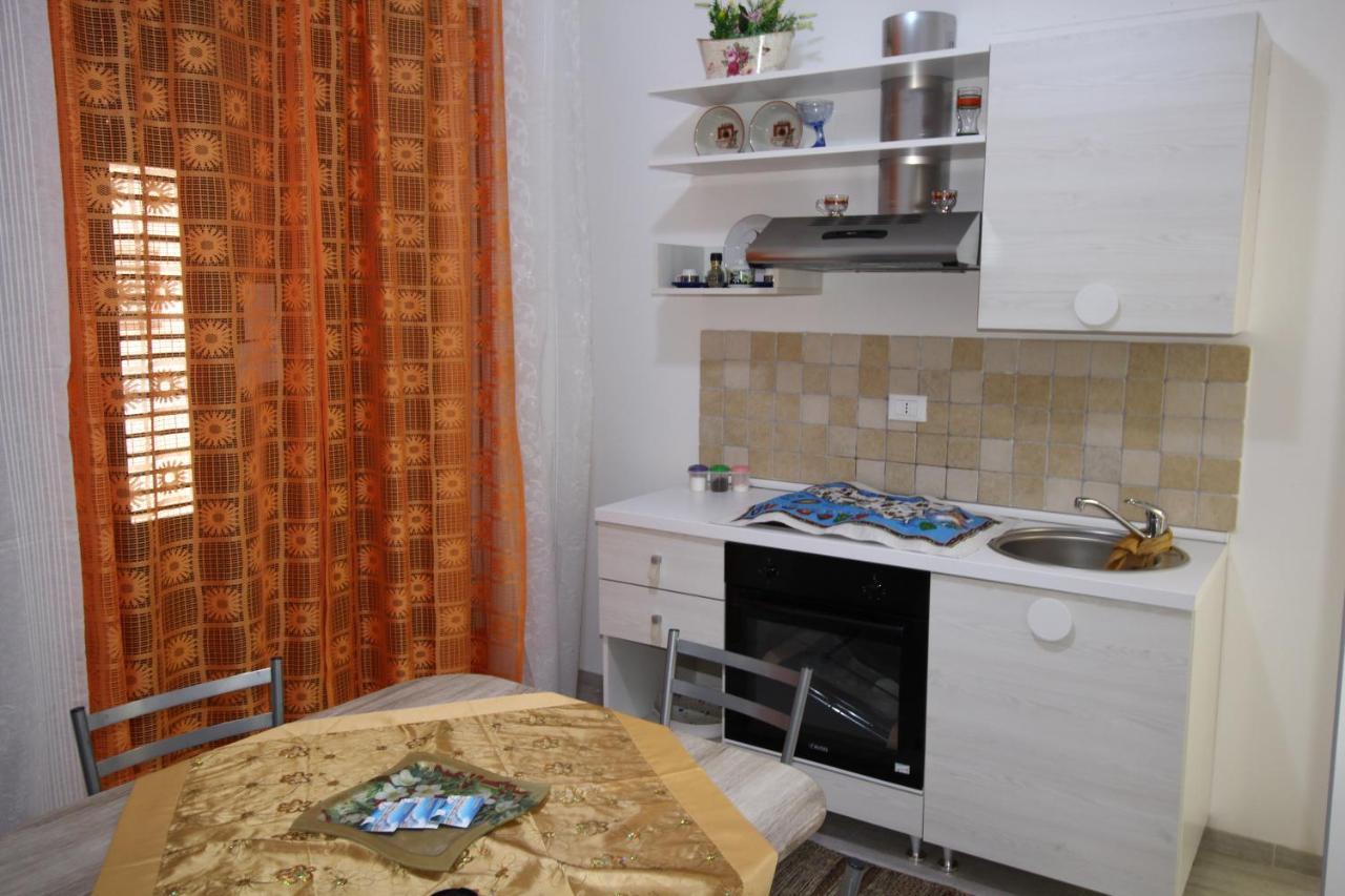 Roberto Guest House Кастеламаре дел Голфо Екстериор снимка
